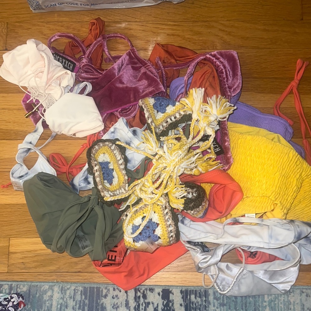 10 bathing suits all XS/small